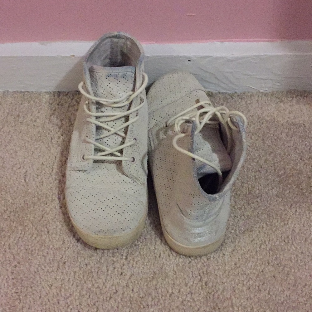 GUC Authentic Toms Hightop sneakers
